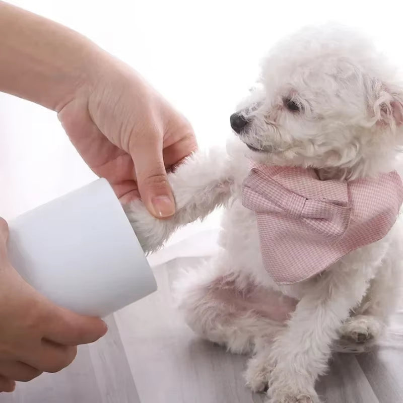 PawCleaner – Przenośna Myjka do Psich Łap